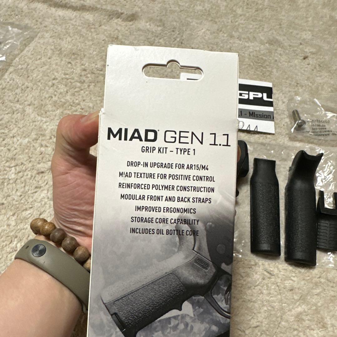 マグプル製　実物MIAD GEN 1.1 グリップキット TYPE-1BK 新品
