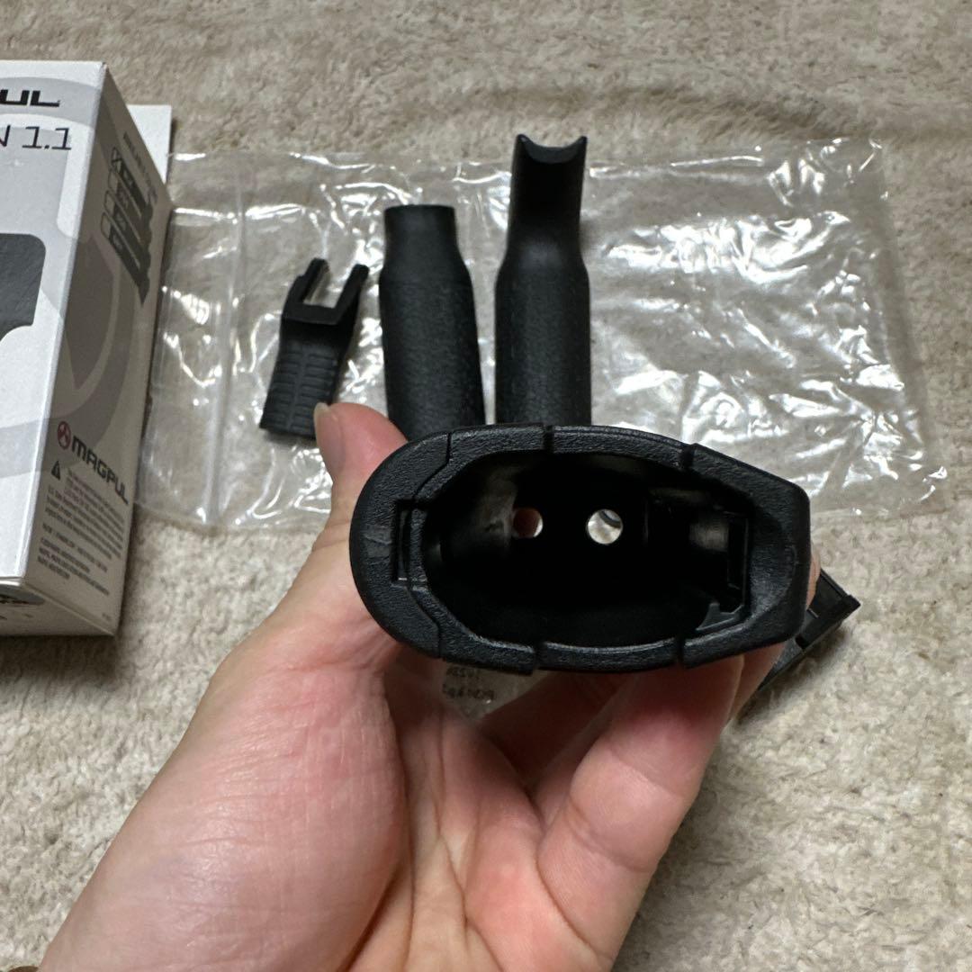 マグプル製　実物MIAD GEN 1.1 グリップキット TYPE-1BK 新品
