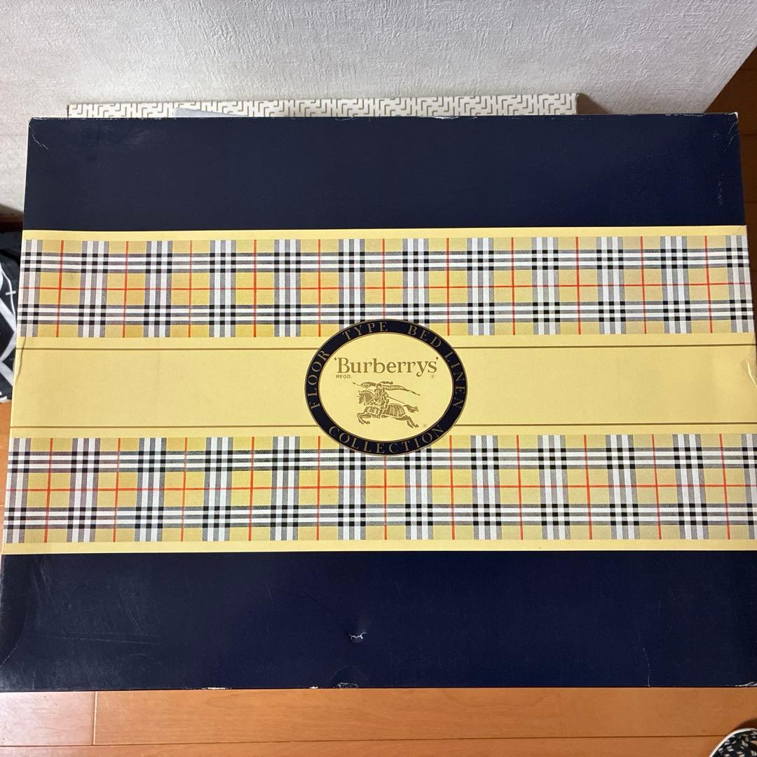 Burberry's綿毛布（ブランケット ）140×200cm 高級シール織