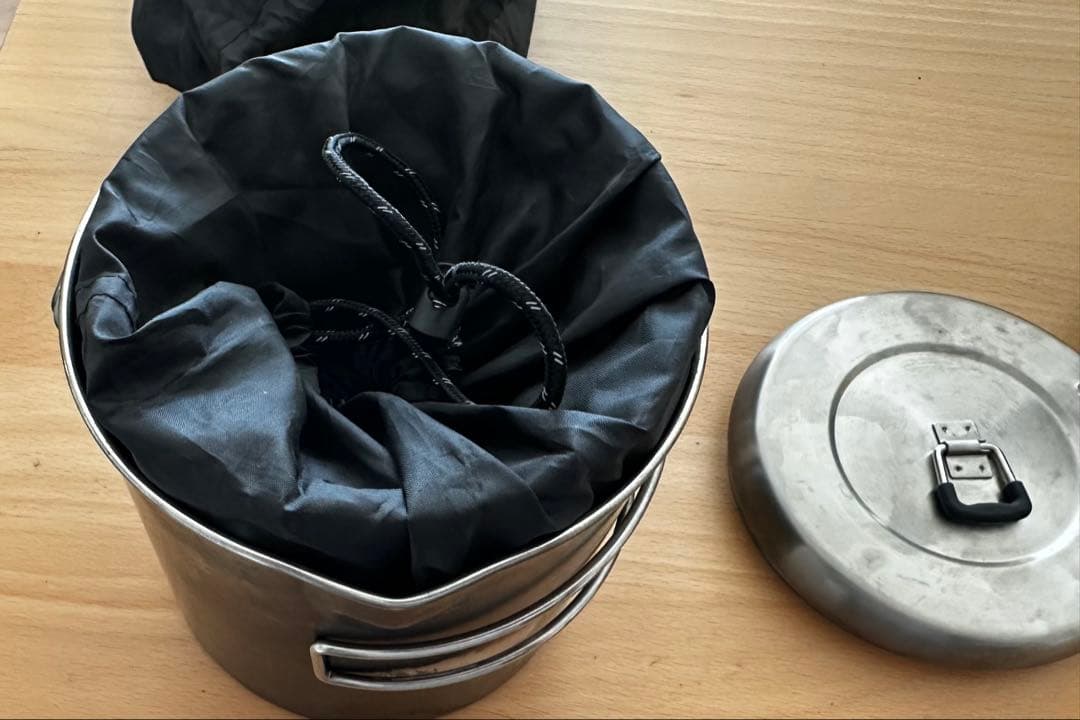 ソロストーブタイタンとソロポット1800スタッキング他複数セット