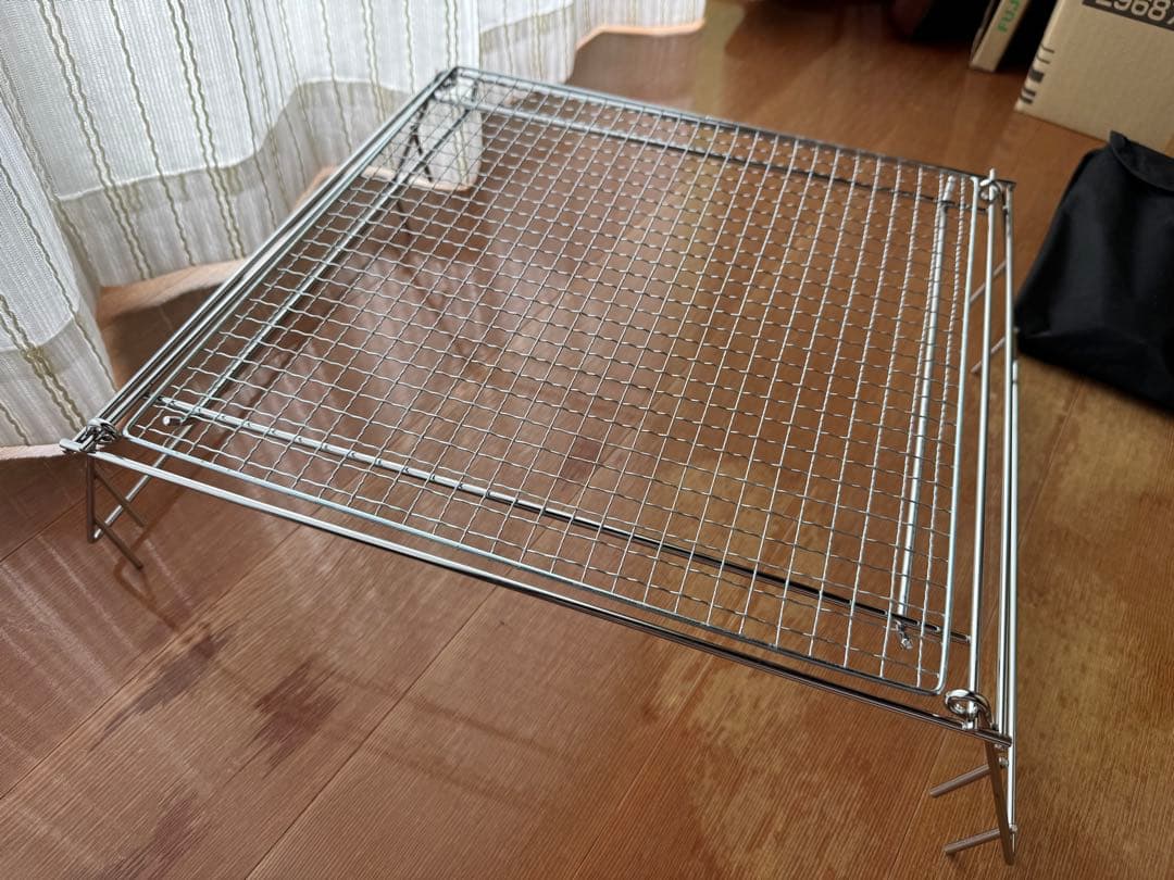 【D88】【新古品】折りたたみ焚き火台，たき火台シート，薪置き台，ショベル