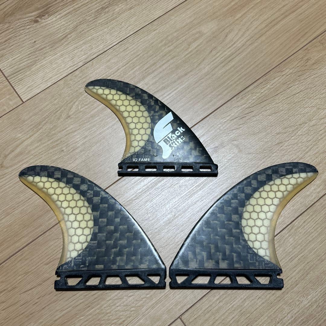 フューチャーフィン　アルメリック　ブラックスティック　V2 AM1
