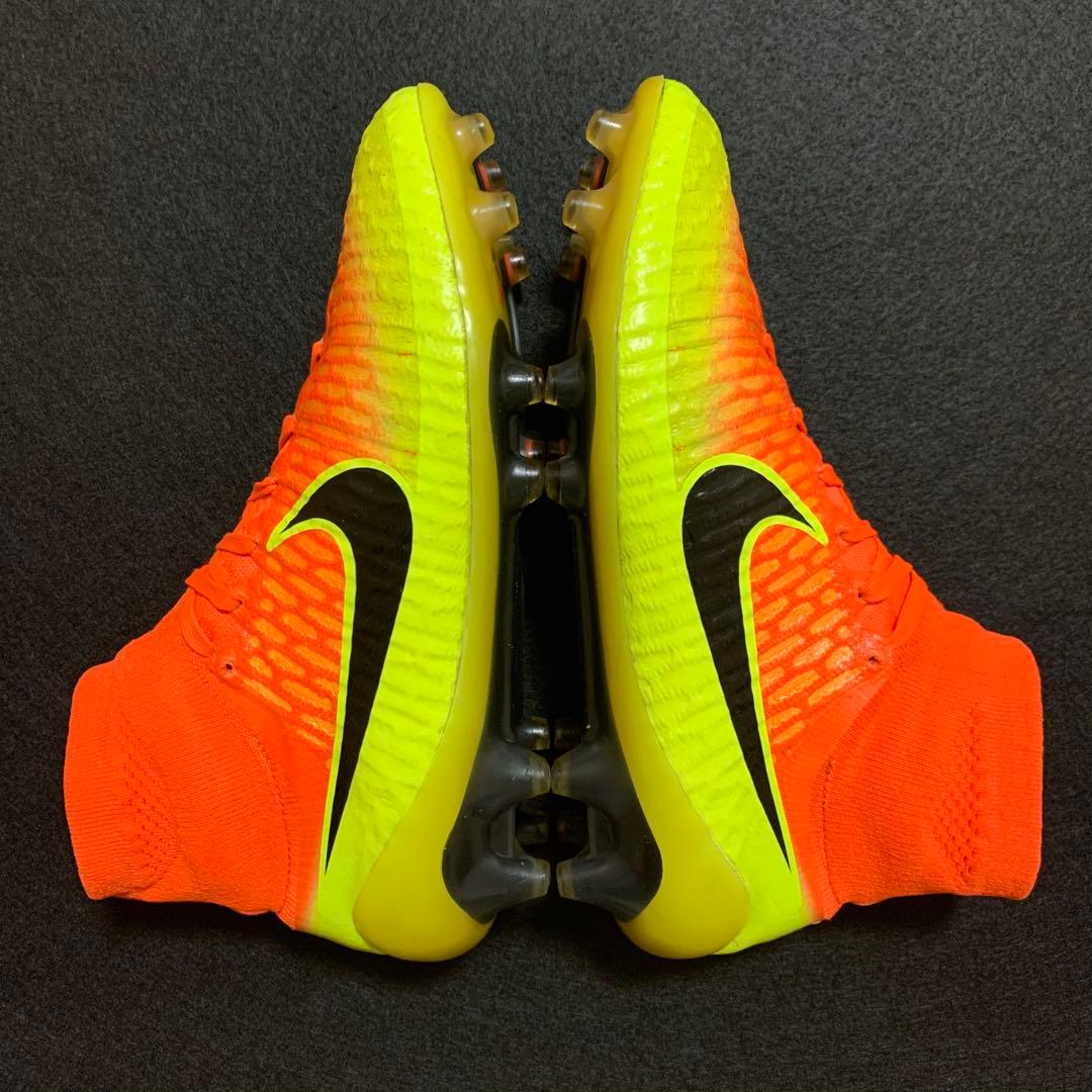 【美品】NIKE マジスタ オブラ FG