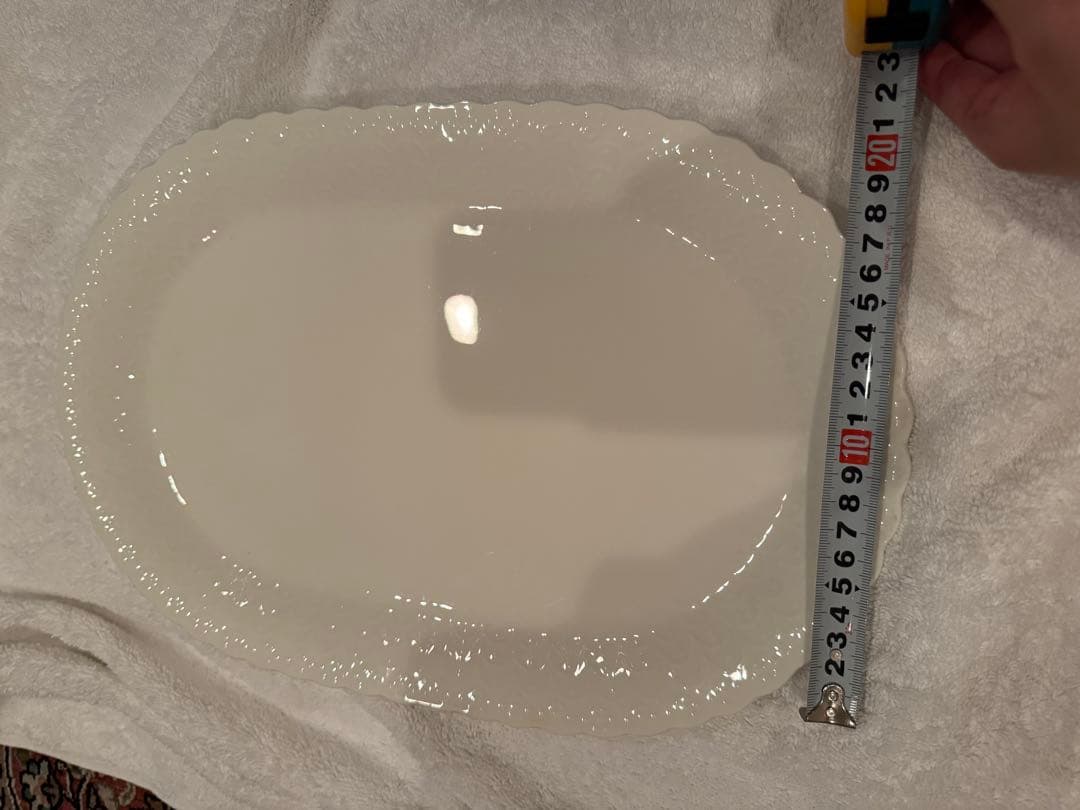 NARUMI ホワイト楕円形皿 約38cm x 20cm