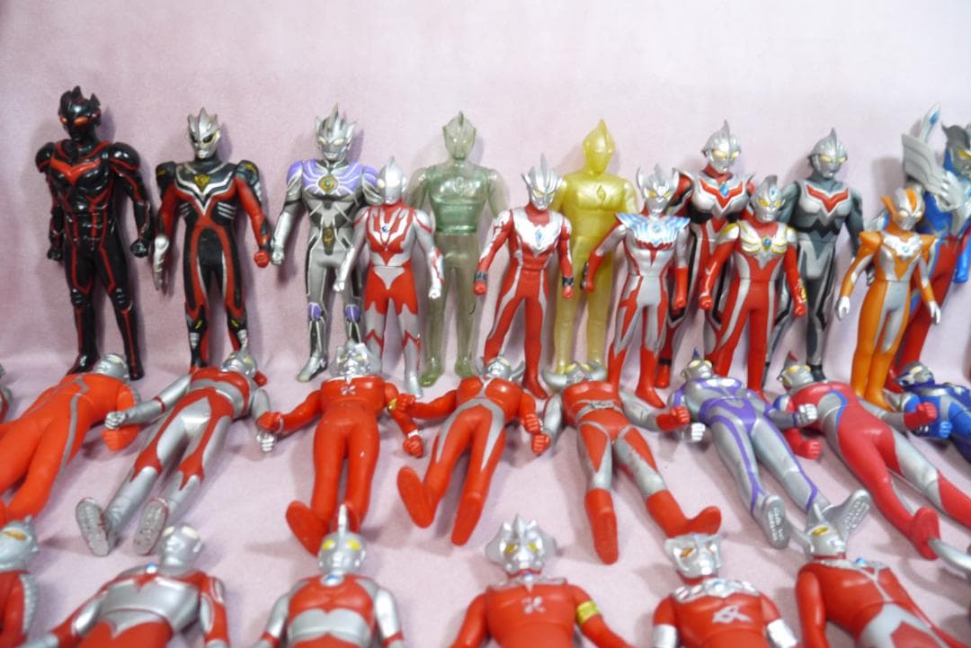 ウルトラヒーローシリーズ　800サイズ　500サイズ　ソフビ102体