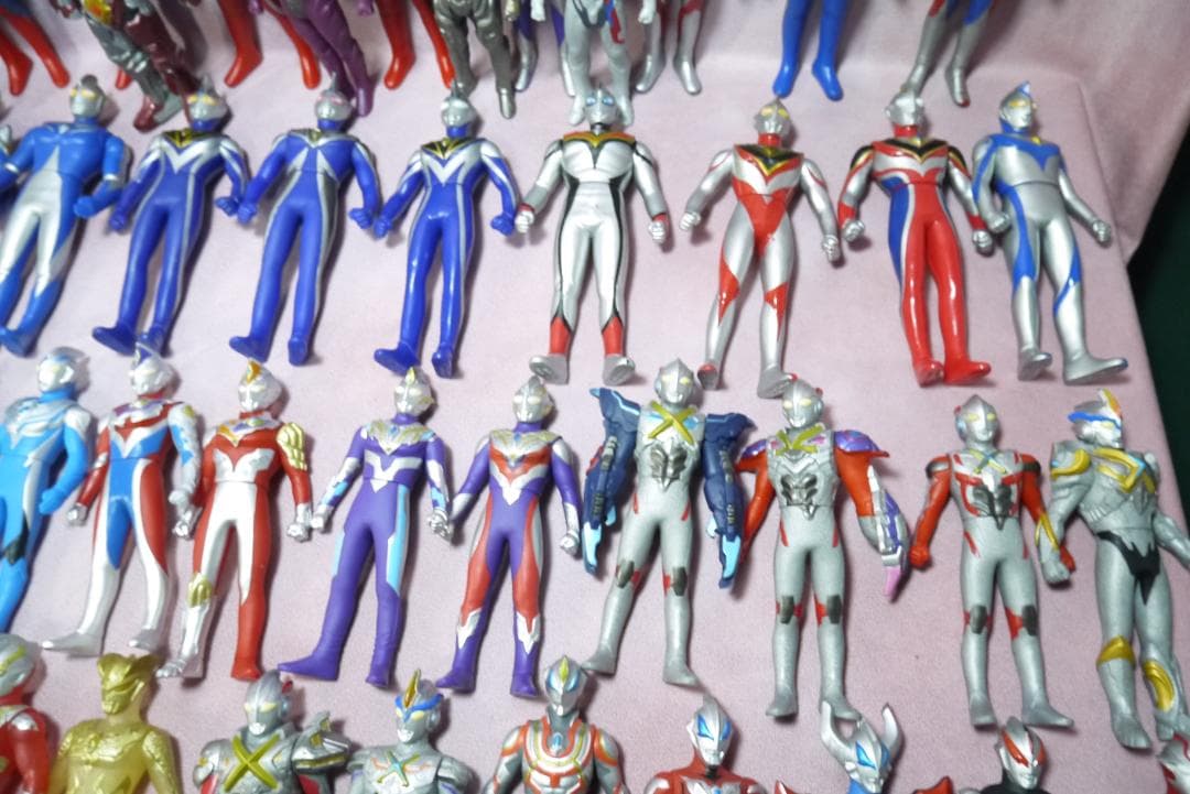 ウルトラヒーローシリーズ　800サイズ　500サイズ　ソフビ102体