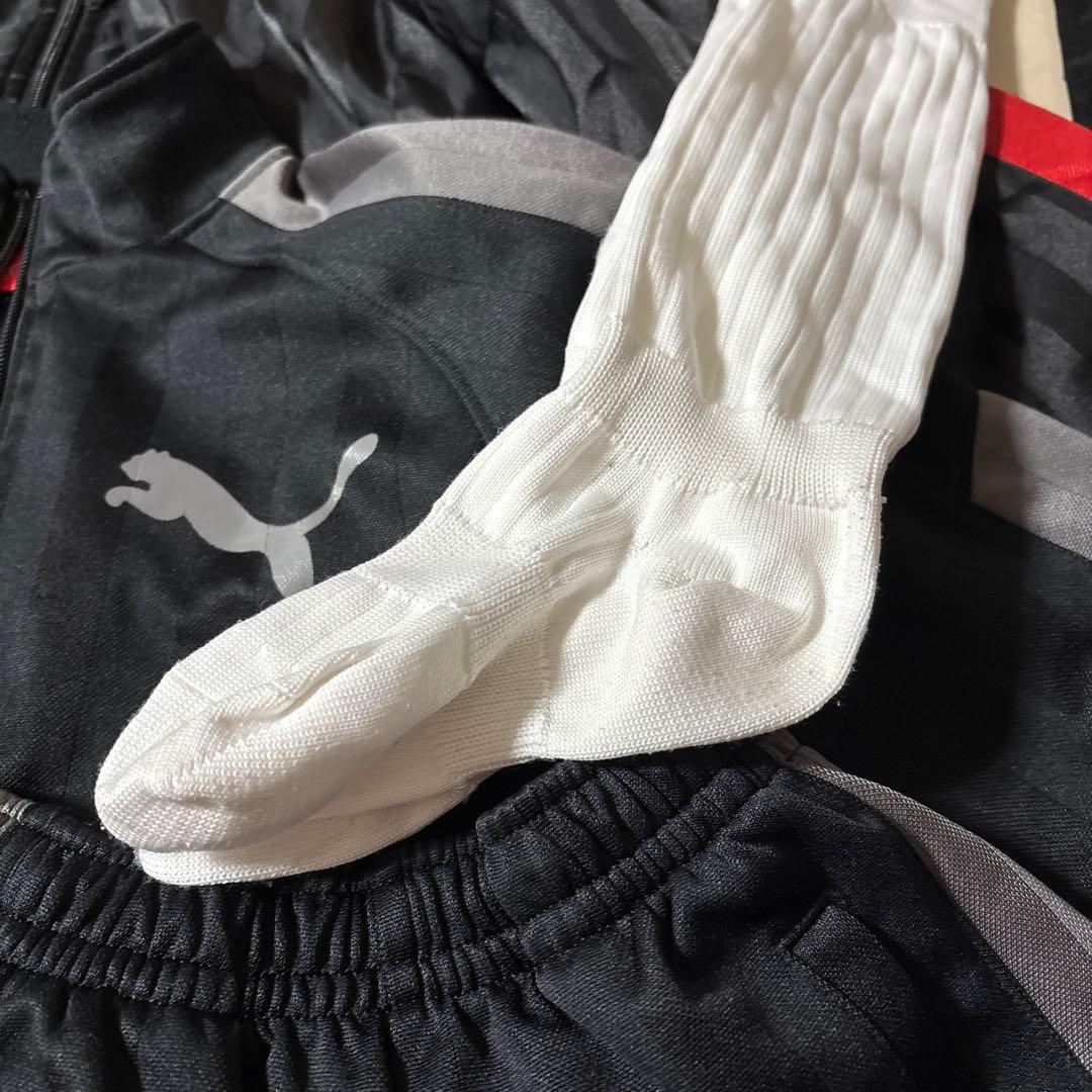 水曜までの購入で28000円　Puma ウェアセット Mizuno スパイク