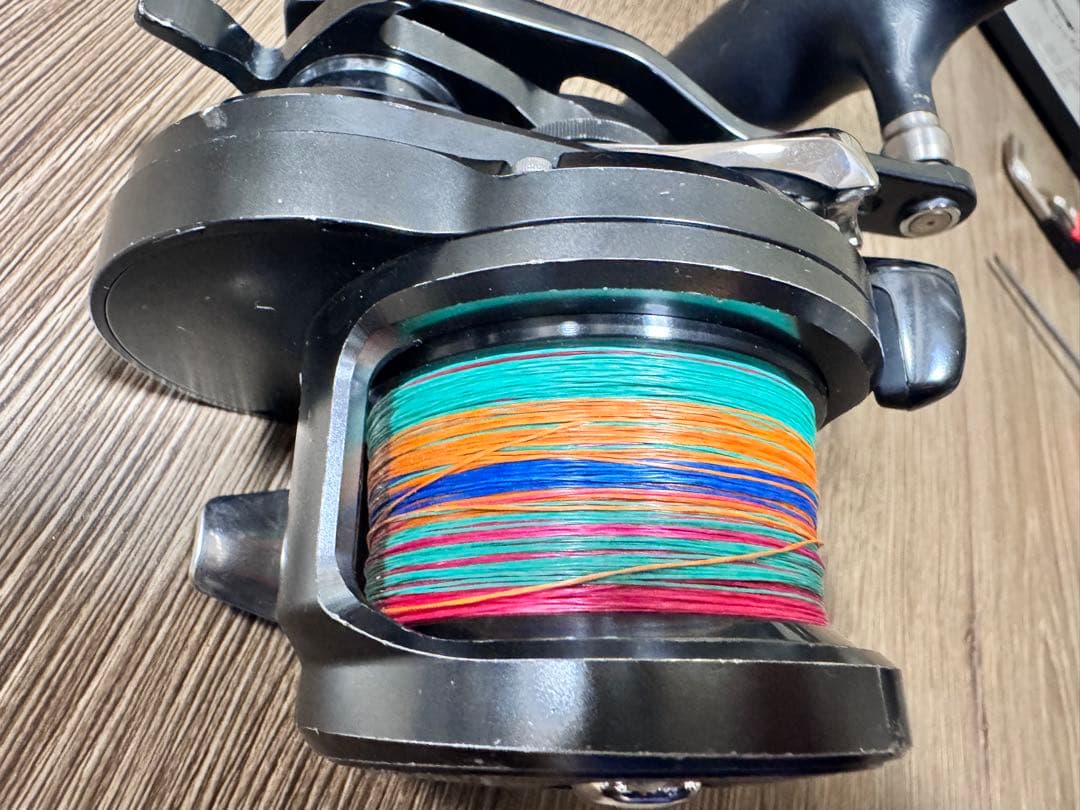 シマノ オシアジガー Fカスタム 2000NRHG SHIMANO