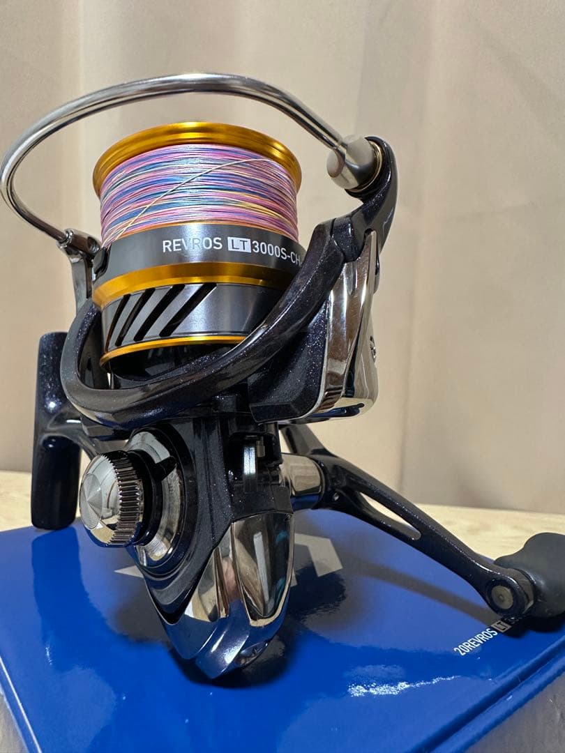 DAIWA ダイワ レブロスLT3000S-CH-DH スピニングリール