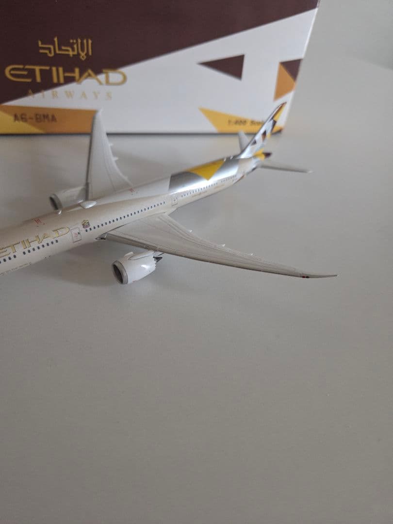ETIHAD Boeing 787-10 1:400スケール
