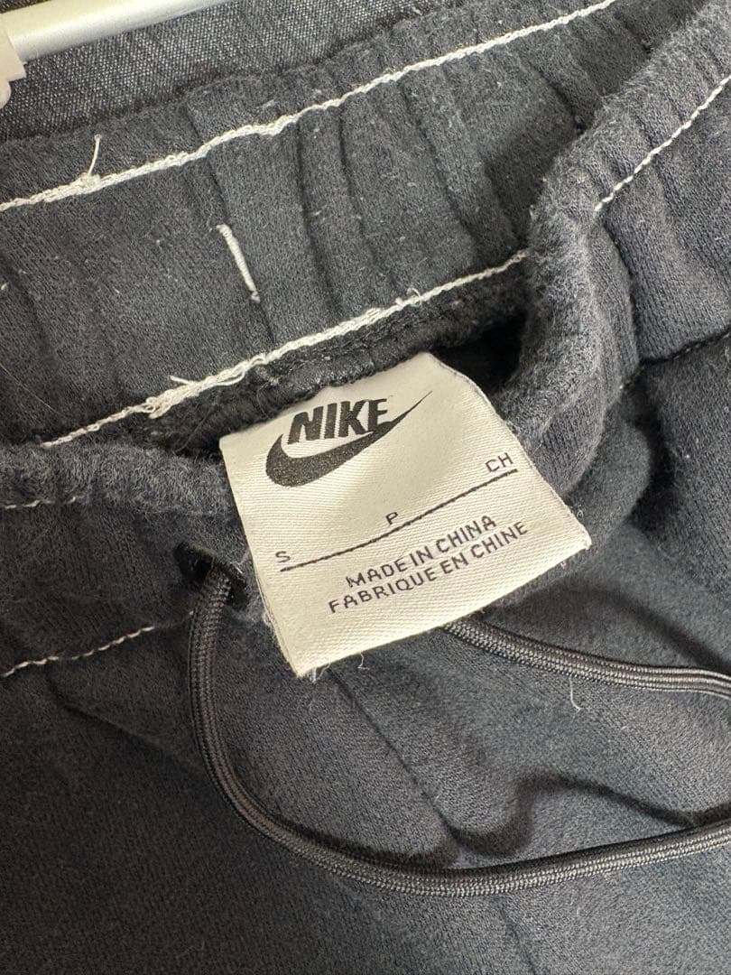Nike ジャージ上下セット ブラック/ホワイト 値下げ可能‼️