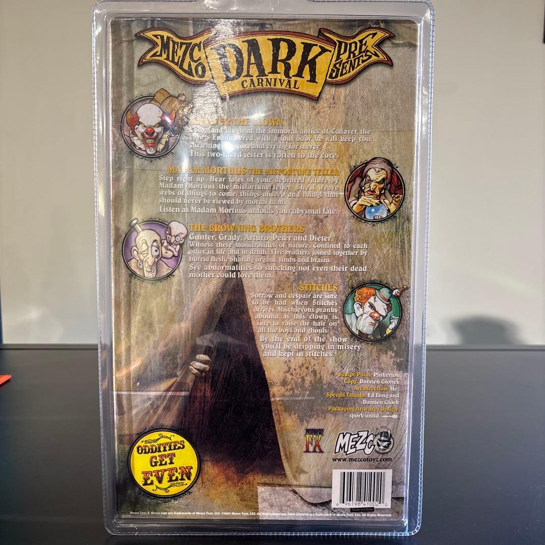 MEZCO DARK CARNIVAL Cadaver the Clown未開封