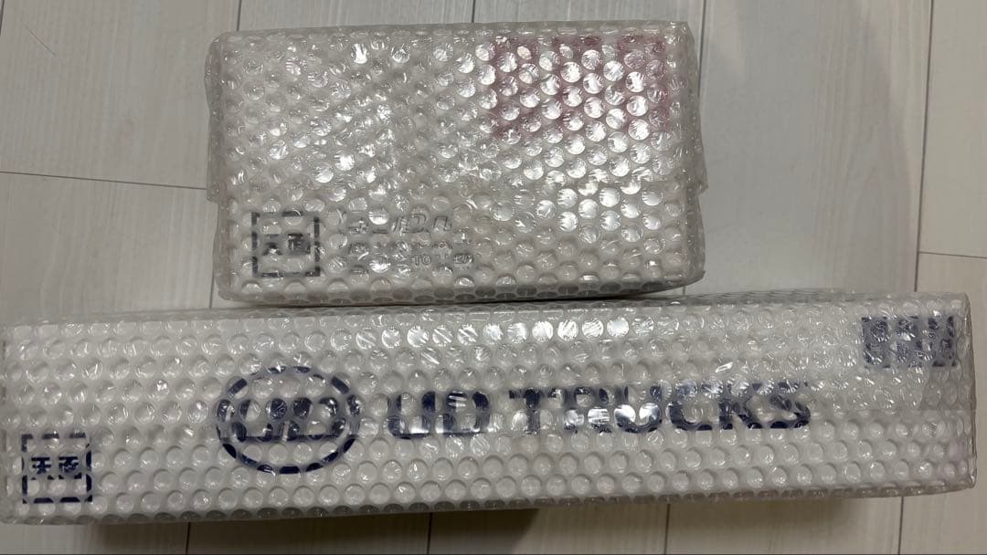 ☆最終値下げ☆UD TRUCKS Quon ミニカー 未開封 非売品