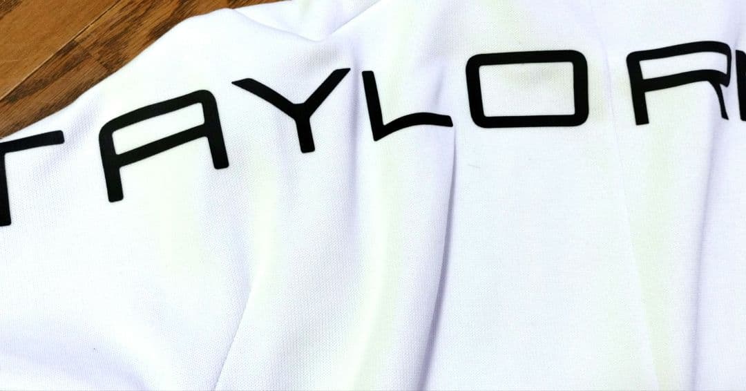 TaylorMade ホワイト 厚手冬素材カットソー、バックプリント