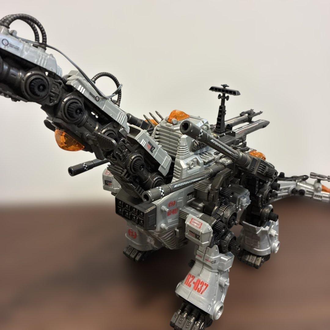 旧ゾイド　ウルトラザウルス　完成品