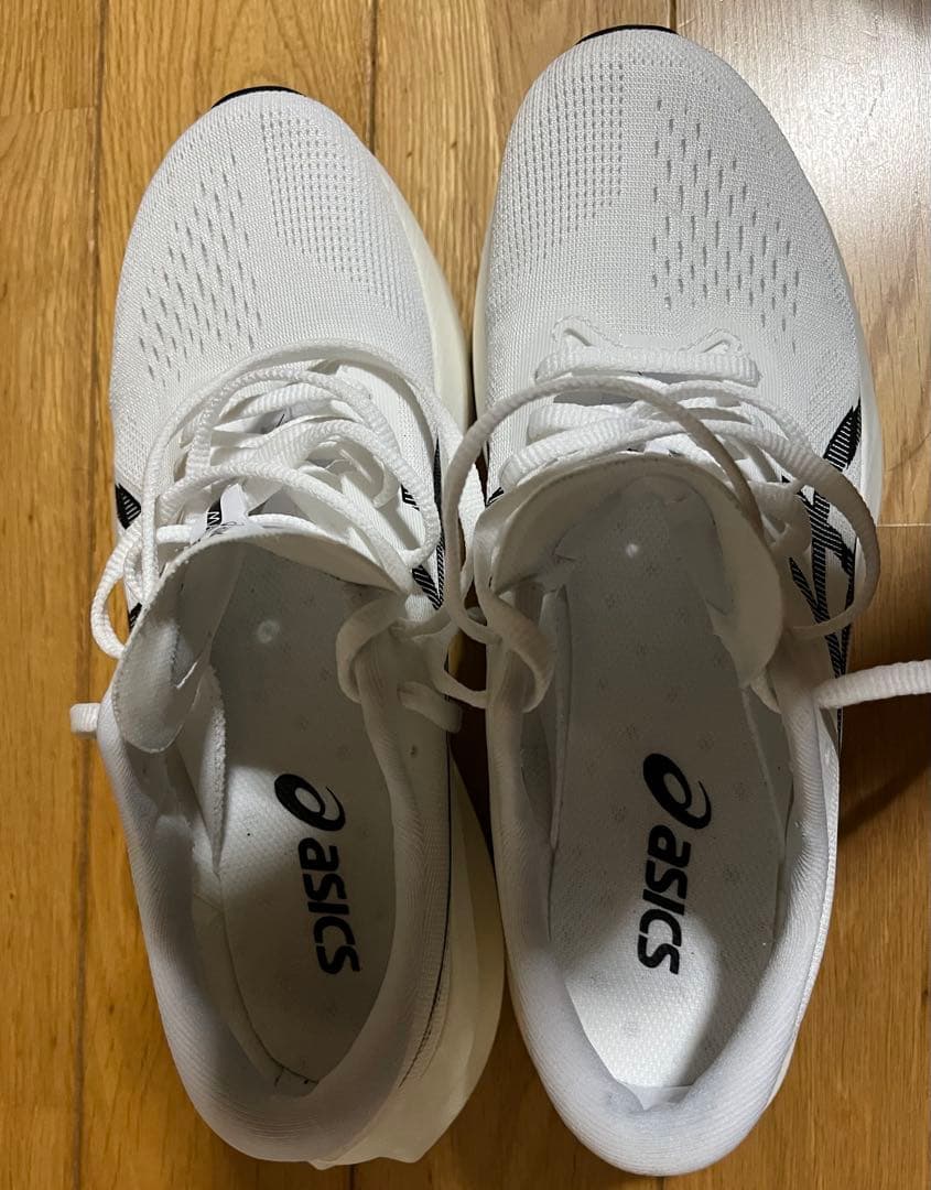 【目立つ傷や汚れなし】asics MAGIC SPEED4 25.0