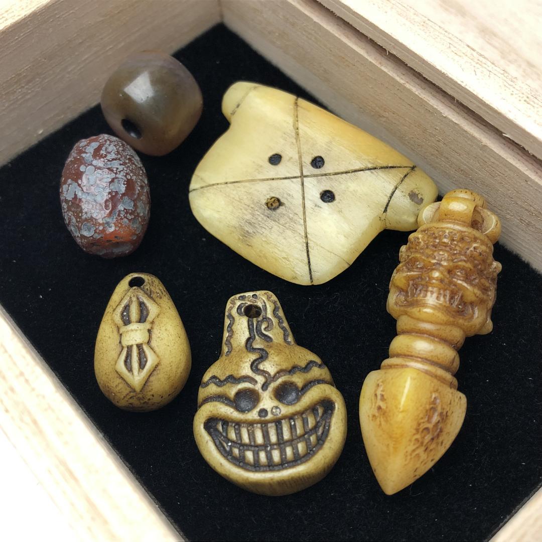 呪物　チベット天珠・カパラ・頭蓋骨モチーフ　根付　クマントーン　プラクルアン