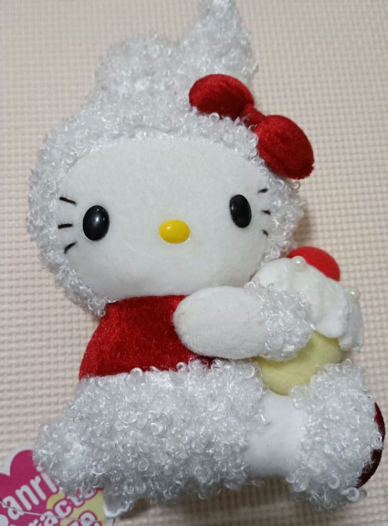 【激レア・非売品】ハローキティ もこもこ ぬいぐるみ カップケーキ エイコー