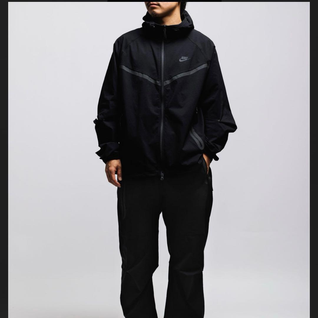 新品未使用タグ付き　定価18,000円　Nike テックウインドランナー 黒 L