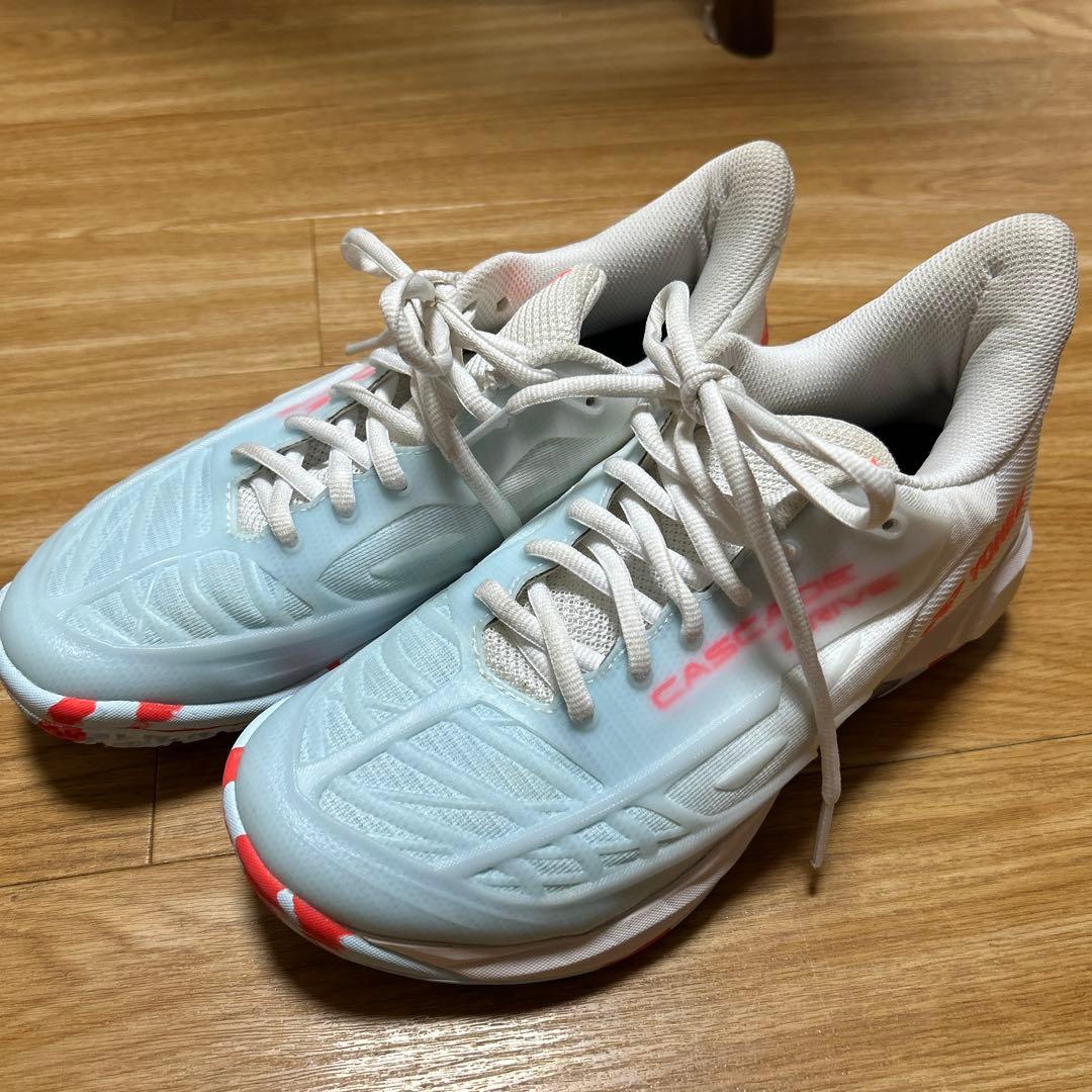 【美品】YONEX パワークッション　カスケードドライブ　２４cm