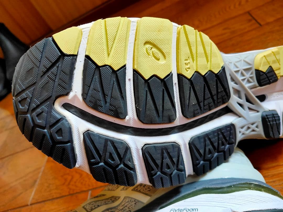 中古 ASICS アシックス ゲルカヤノ24 25.75cm GEL