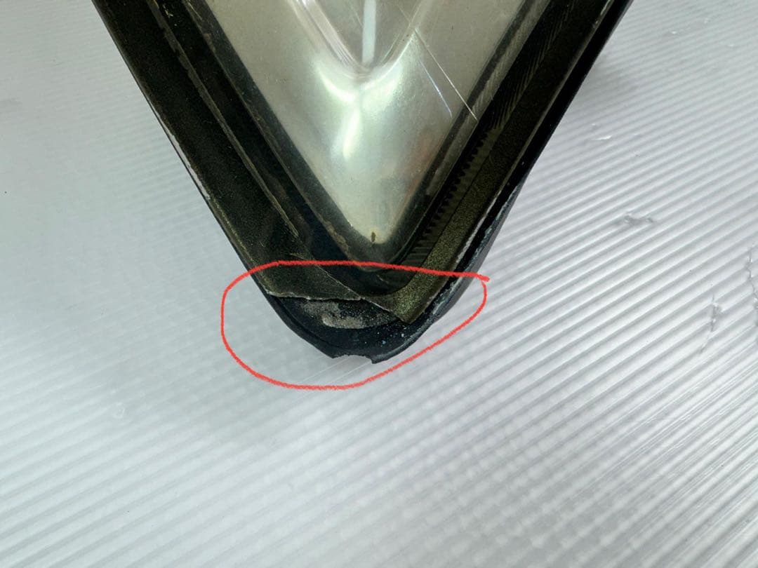 ジャンク品 日産 エルグランド E51 後期 HID ヘッドライト 左