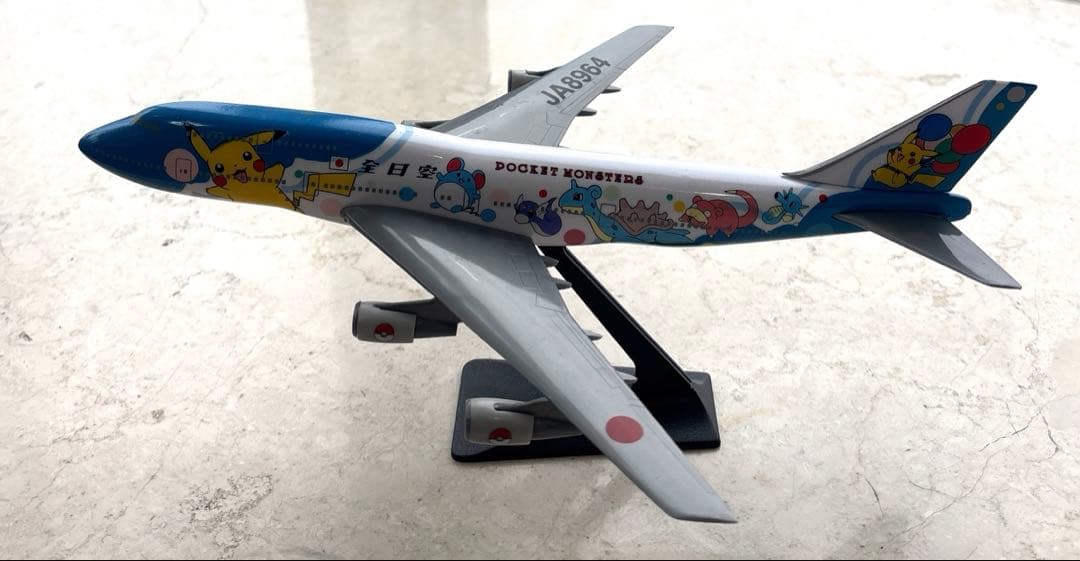 ANAポケモンジェット2000 B747 JA8964♡