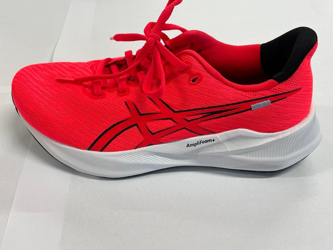 世界陸上　asics VERSABLAST 4 WIDE オレンジ 25.0cm
