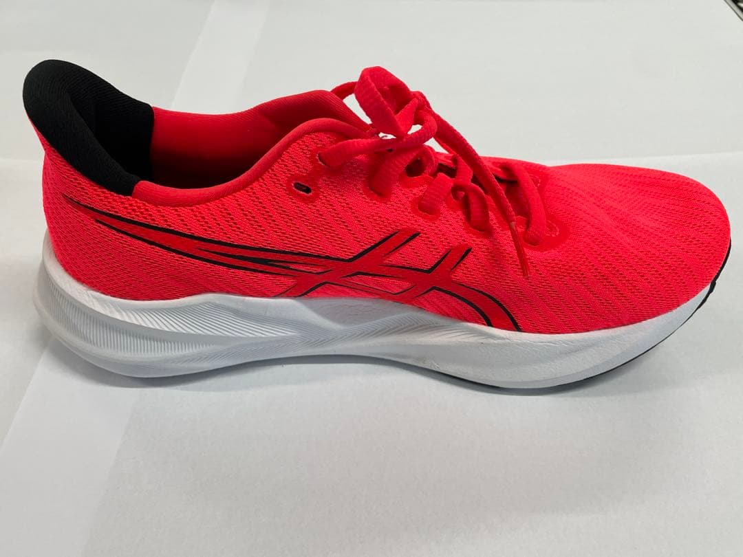 世界陸上　asics VERSABLAST 4 WIDE オレンジ 25.0cm