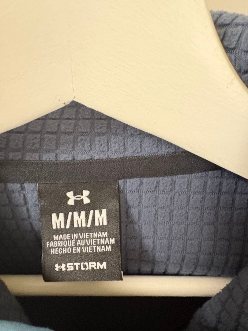 Under Armour ウィンターニット　3レイヤー Mサイズ