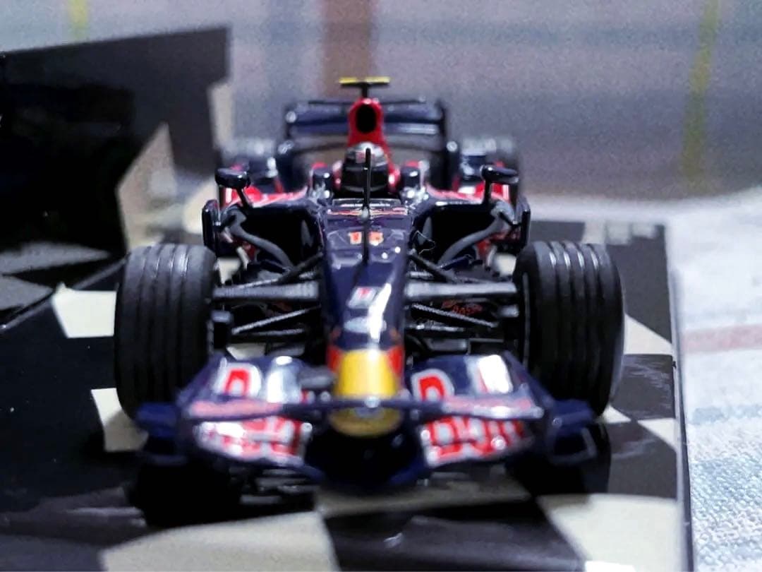 ミニチャンプス 1/43 トロロッソ・フェラーリ STR3 ベッテル 2008