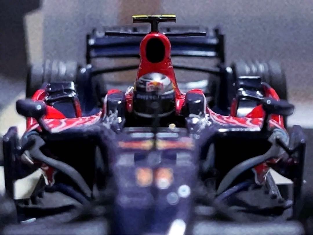 ミニチャンプス 1/43 トロロッソ・フェラーリ STR3 ベッテル 2008
