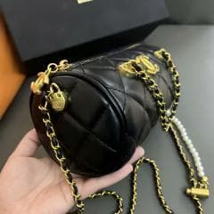 ノベルティ パール ラウンド 円柱　 ショルダーポシェット