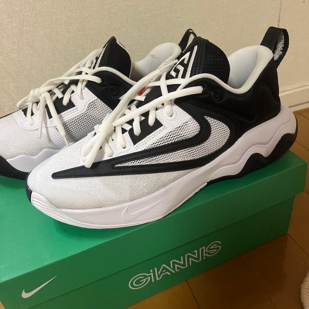 【新品未使用】NIKE GIANNIS IMMORTALITY 3 26.5cm