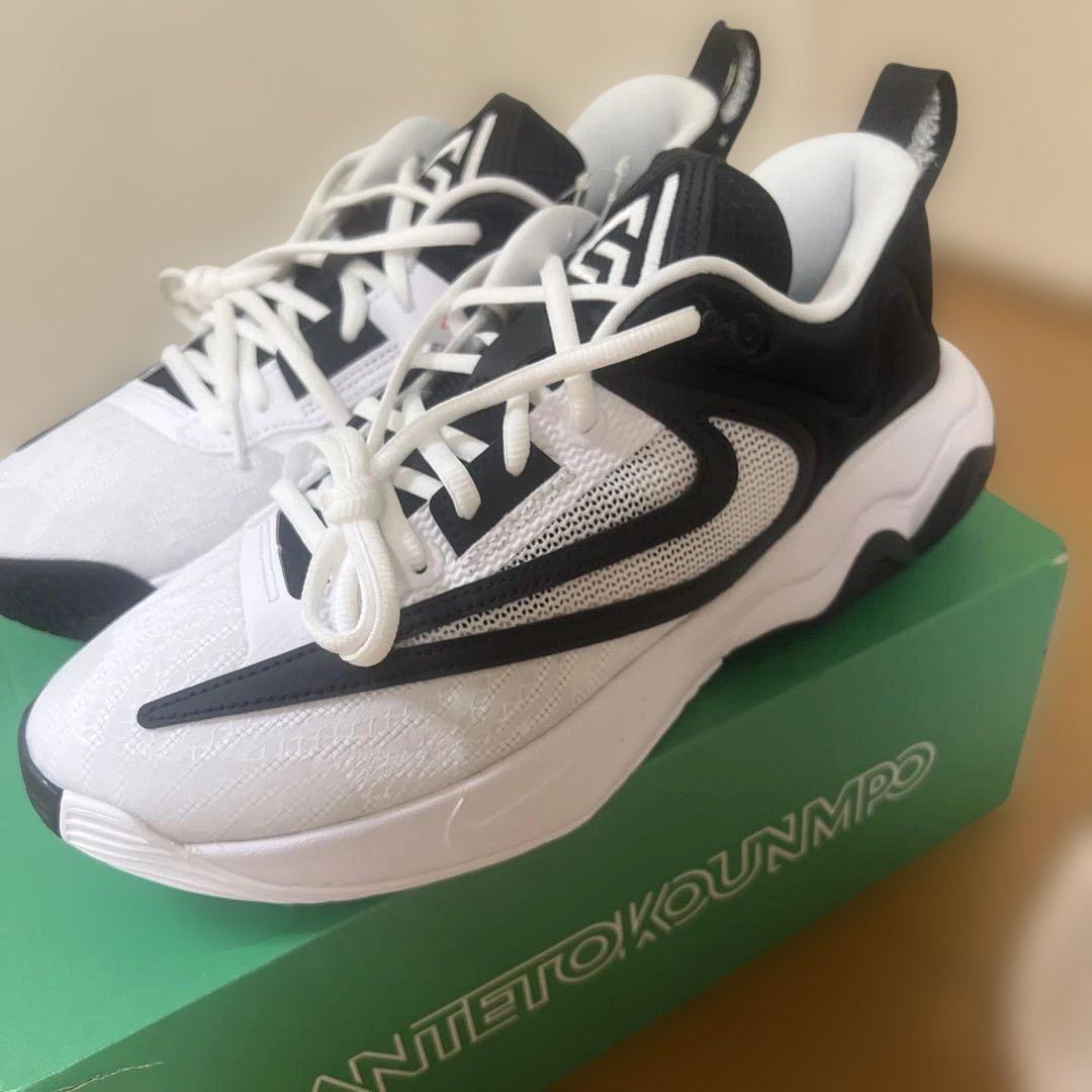 【新品未使用】NIKE GIANNIS IMMORTALITY 3 26.5cm
