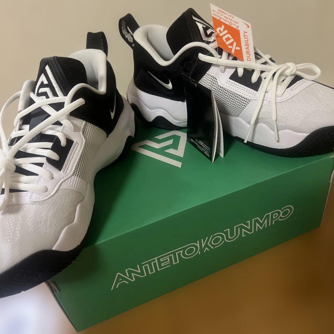 【新品未使用】NIKE GIANNIS IMMORTALITY 3 26.5cm