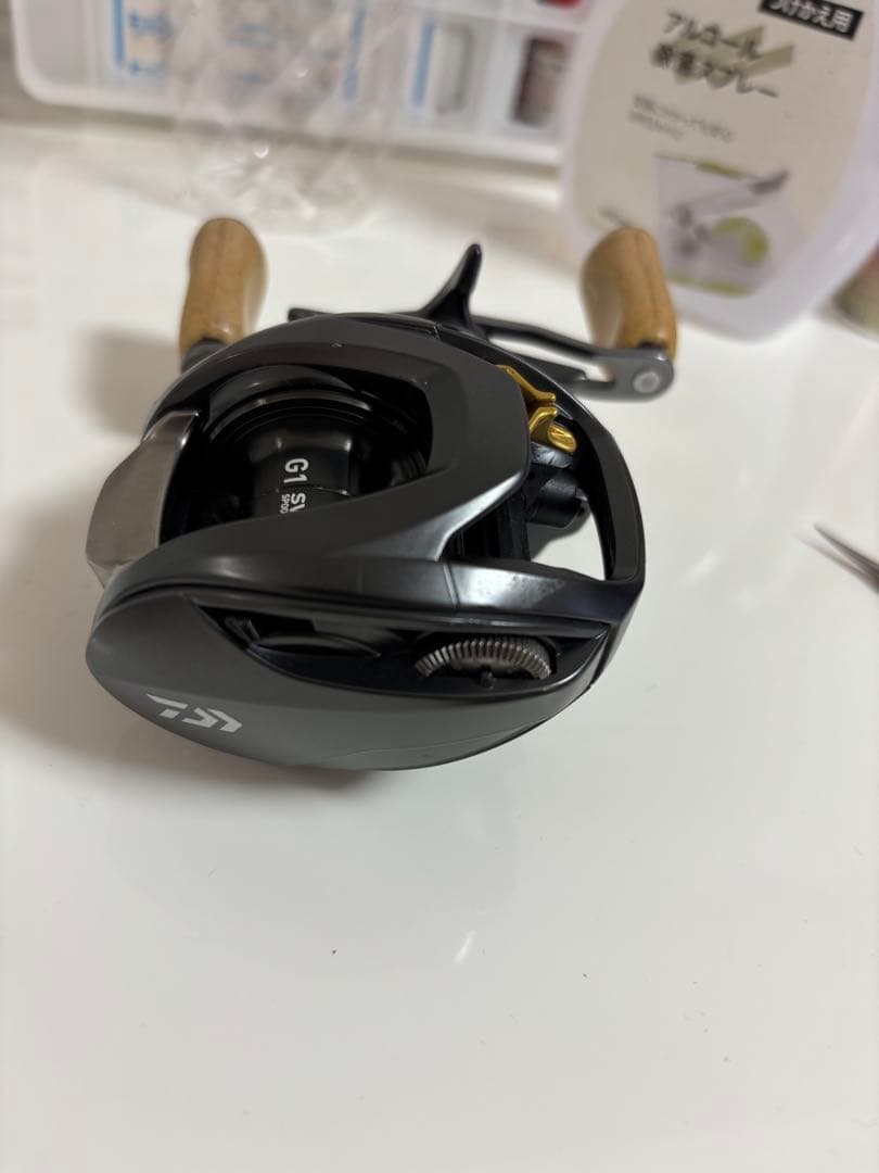 G1 SV ベイトリール 右巻き コルクノブ