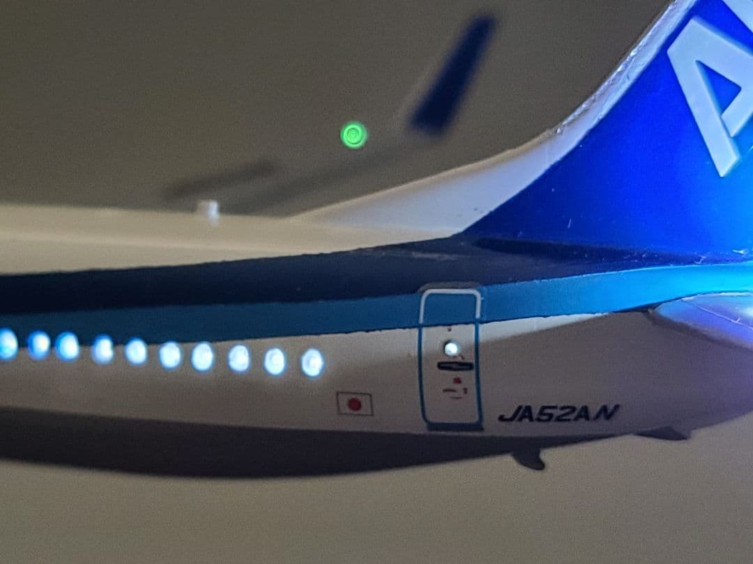 ANA ボーイング737-800 トリトンブルー完成品
