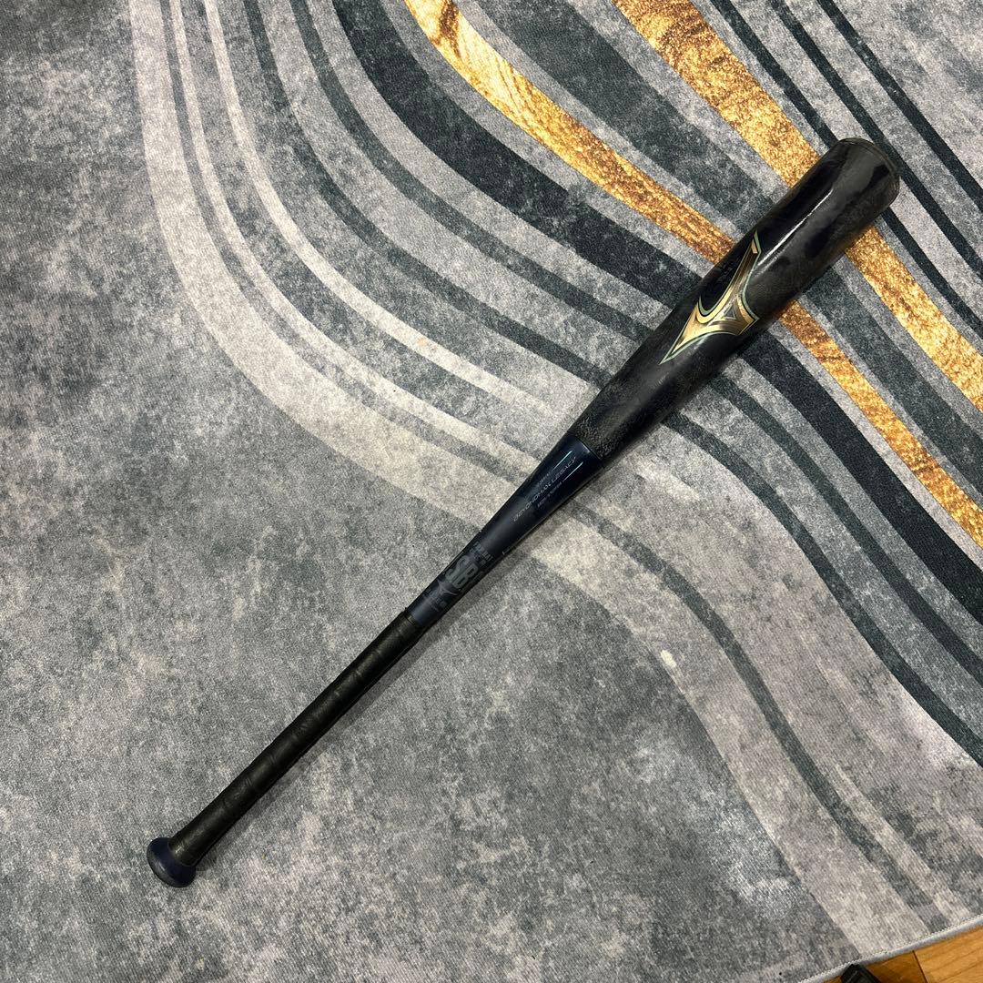 BEYOND MAX LEGACY 83cm 軟式バット