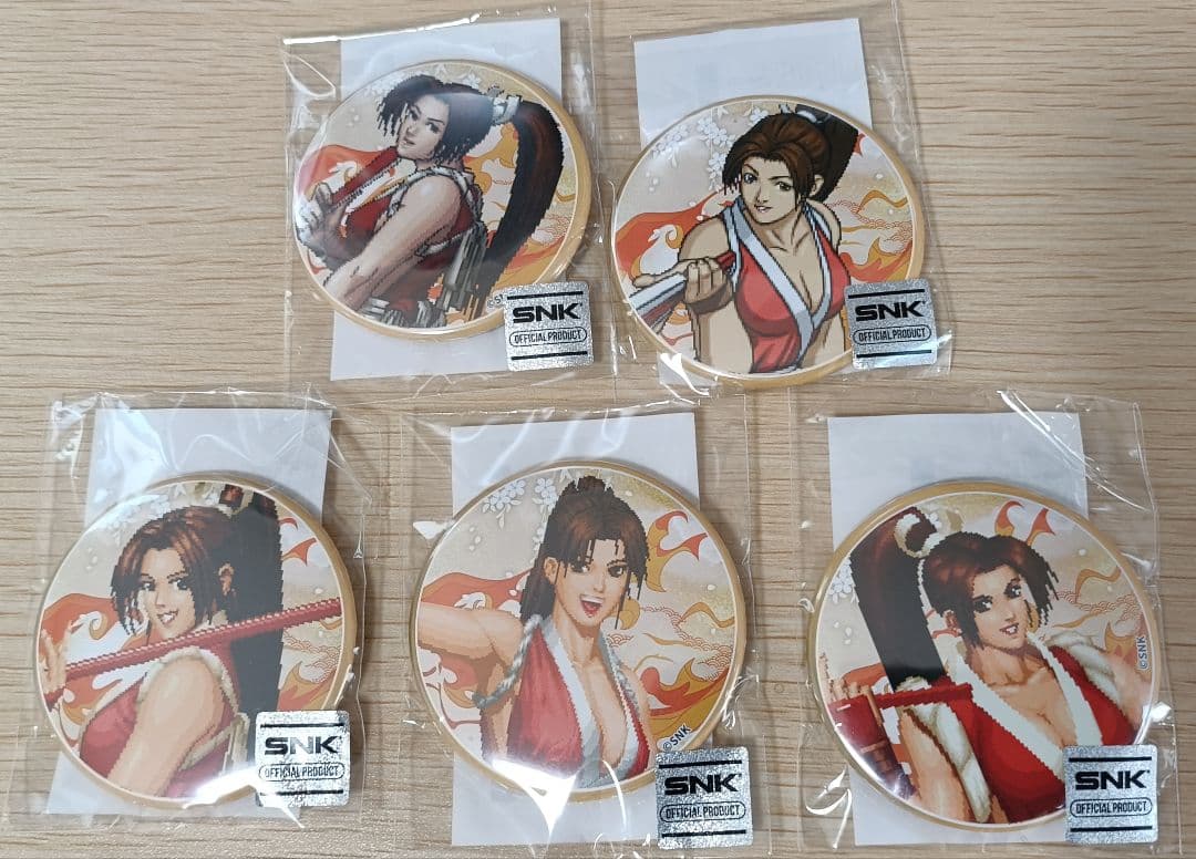 不知火舞　アクリルキーホルダー　缶バッジ　くじコレ　KOF　SNK　未開封
