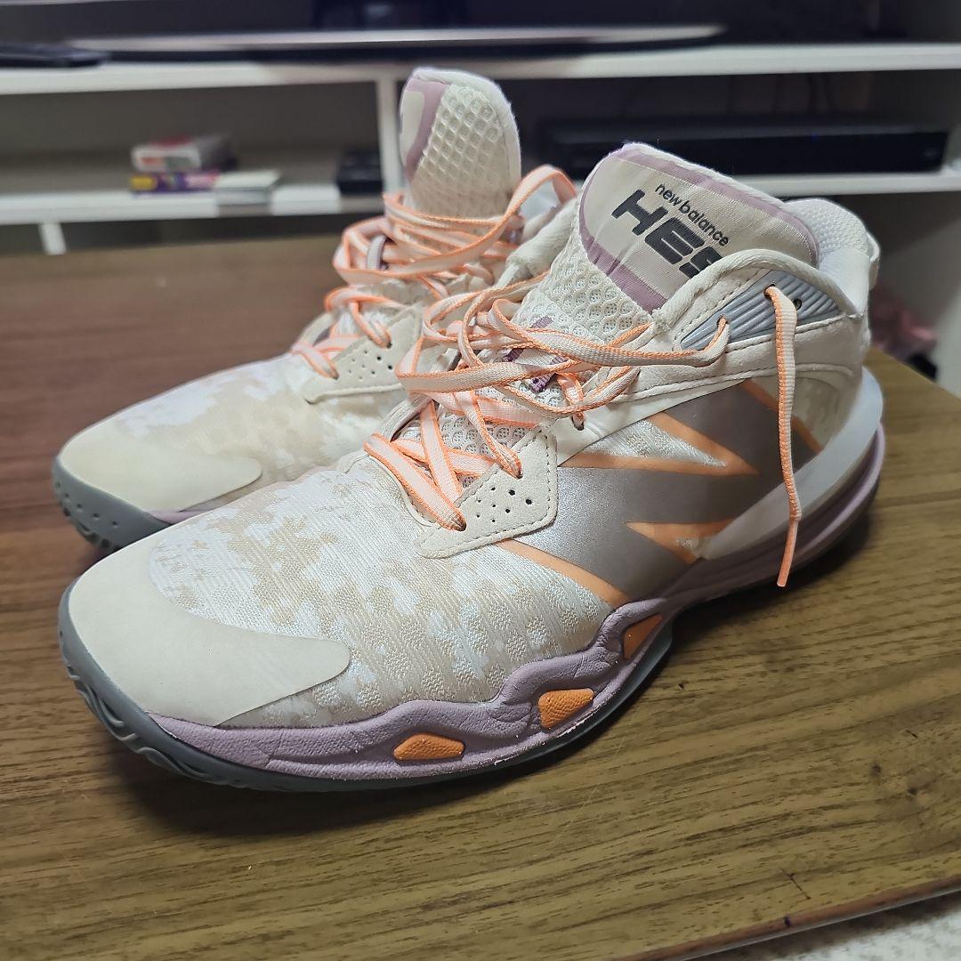 New Balance HES 100 バスケットボールシューズ