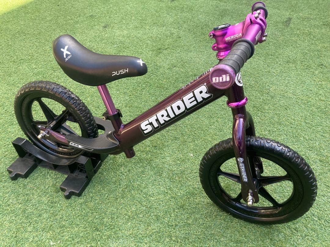 strider ストライダープロ　パープル　カスタム多数　タイヤベアリング新品