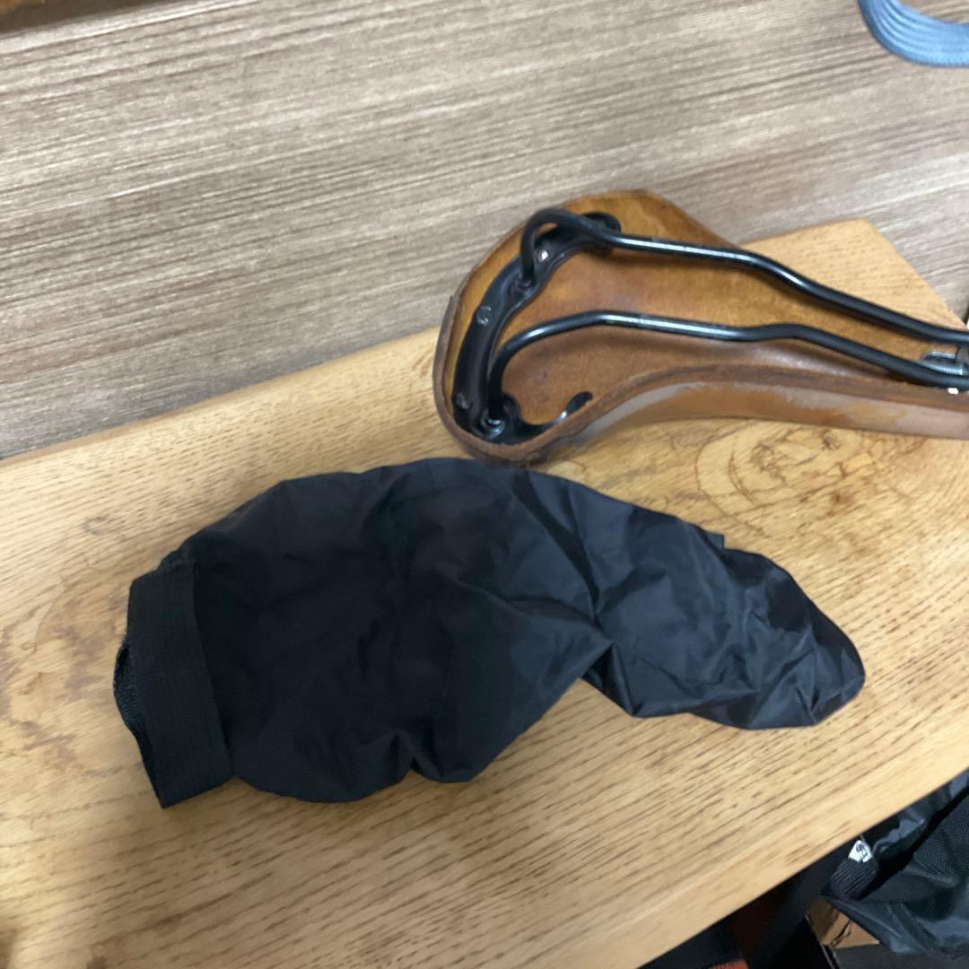 BROOKS Colt レザーサドル