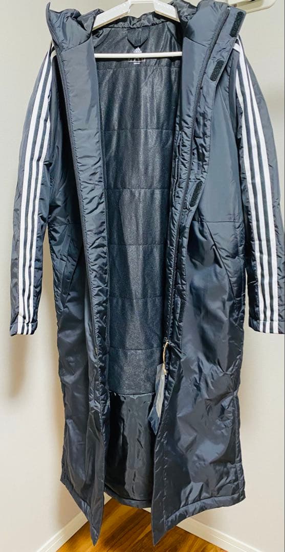 新品 未使用　adidas アディダス ベンチコートブラック 黒M