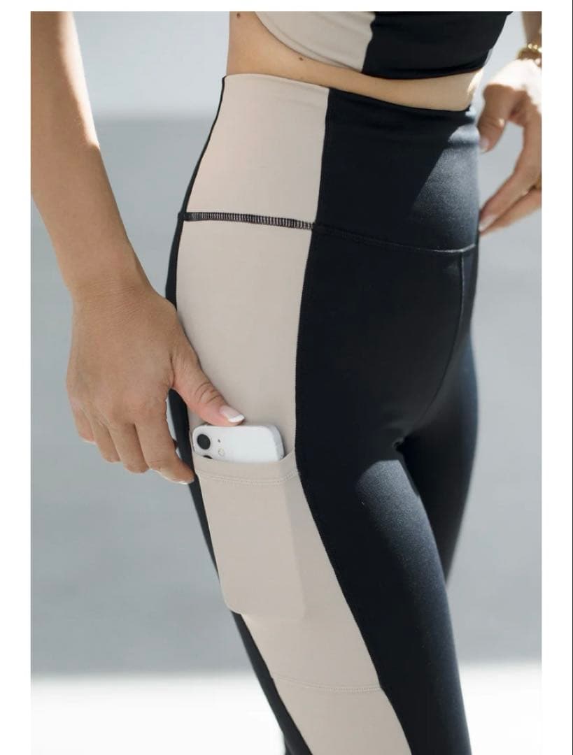 WERTHY COMBINATION LEGGINGS ブラック×ベージュ