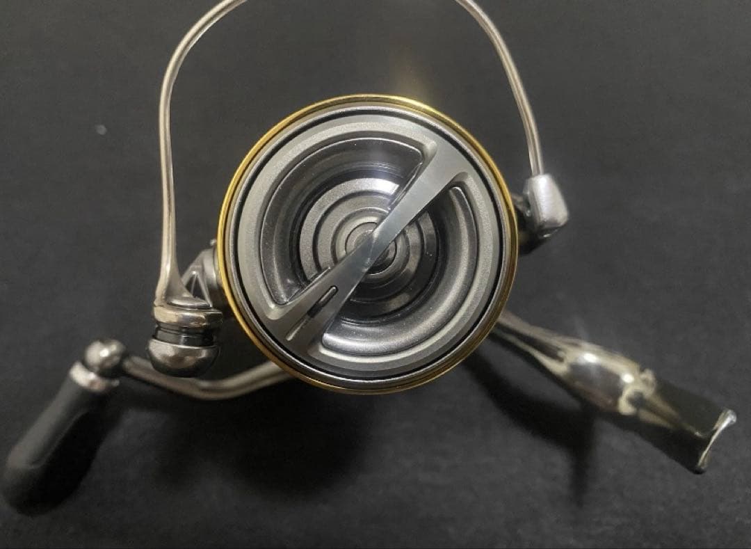 シマノ 18ステラ 2500S スピニングリール 日本モデル 箱付き 美品
