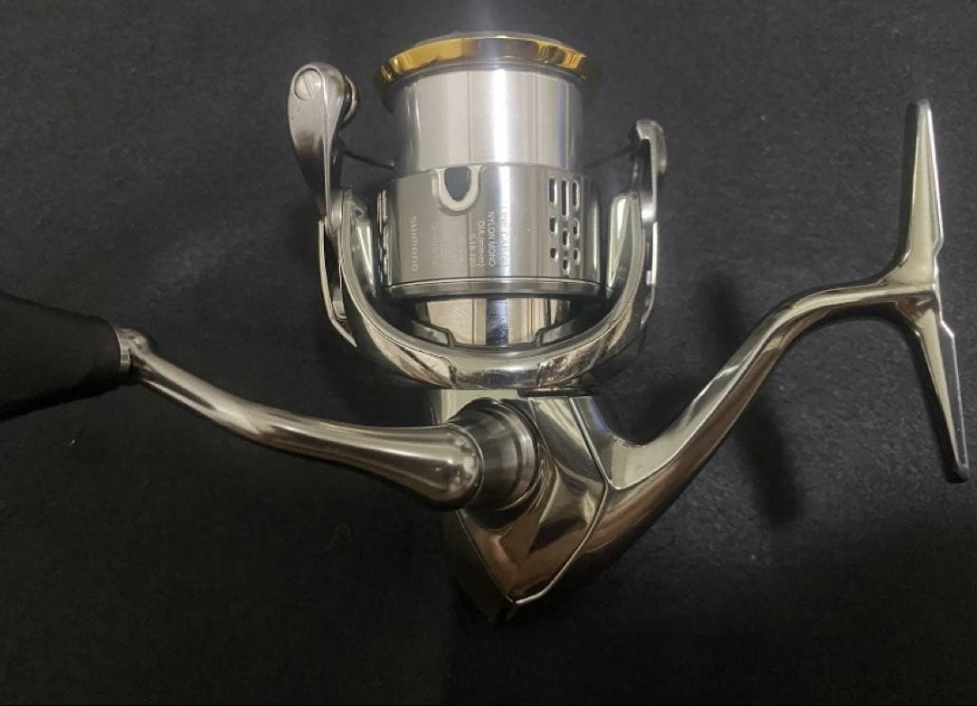 シマノ 18ステラ 2500S スピニングリール 日本モデル 箱付き 美品