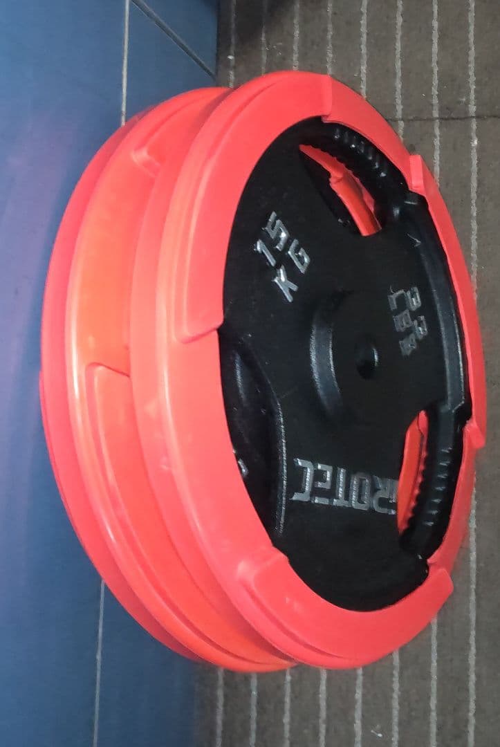 美品 アイロテック 15kgプレート1枚 28mm 用①