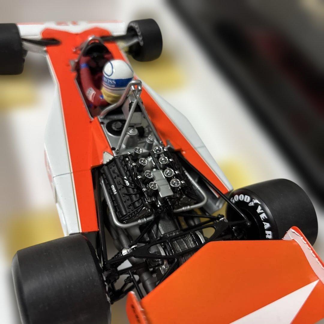 テキサコ 1/18 ミニカー ドライバー人形付き