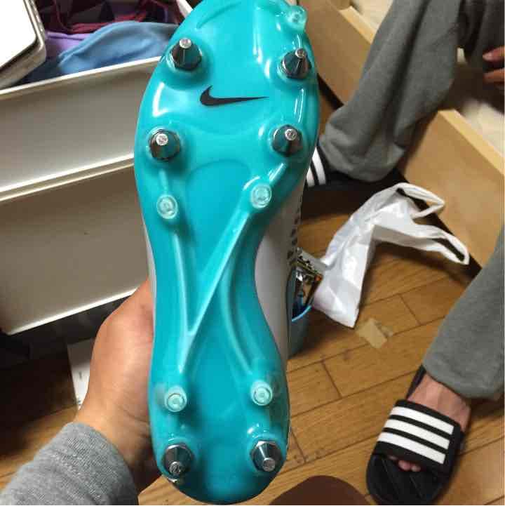サッカースパイク ナイキ マジスタオーパスSG-pro 25cm